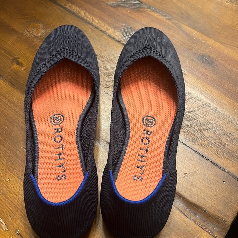 Navy Blue Rothy’s 7.5